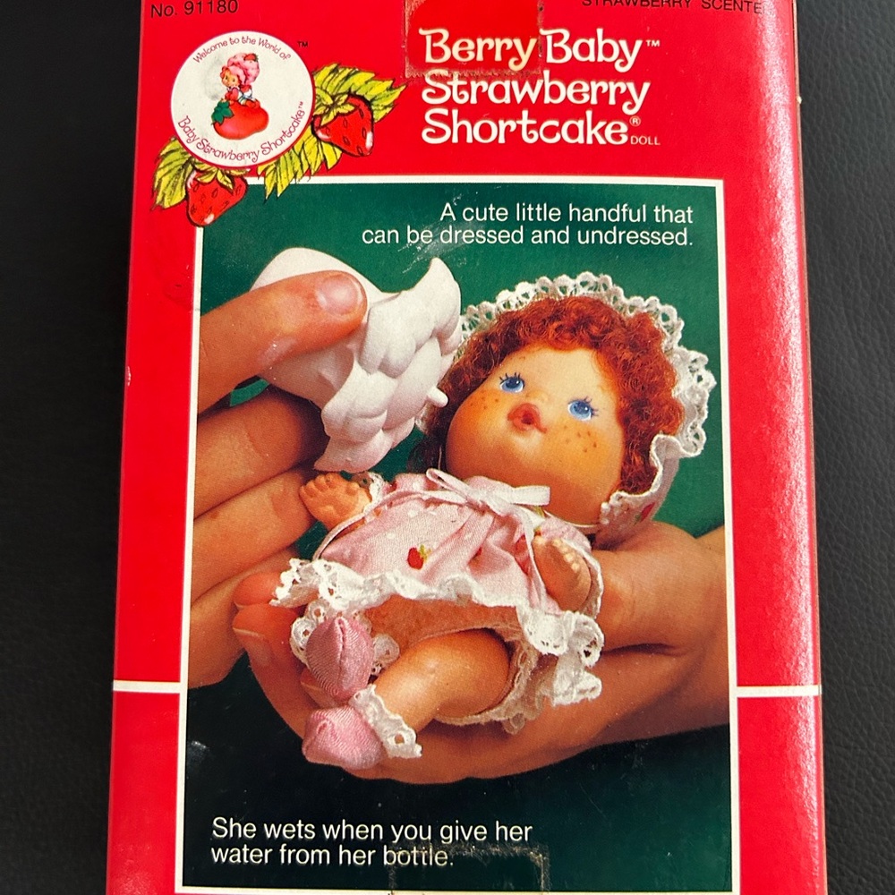 Vintage 80s new in box Strawberry Shortcake Baby Berry. - Picture 2 of 4